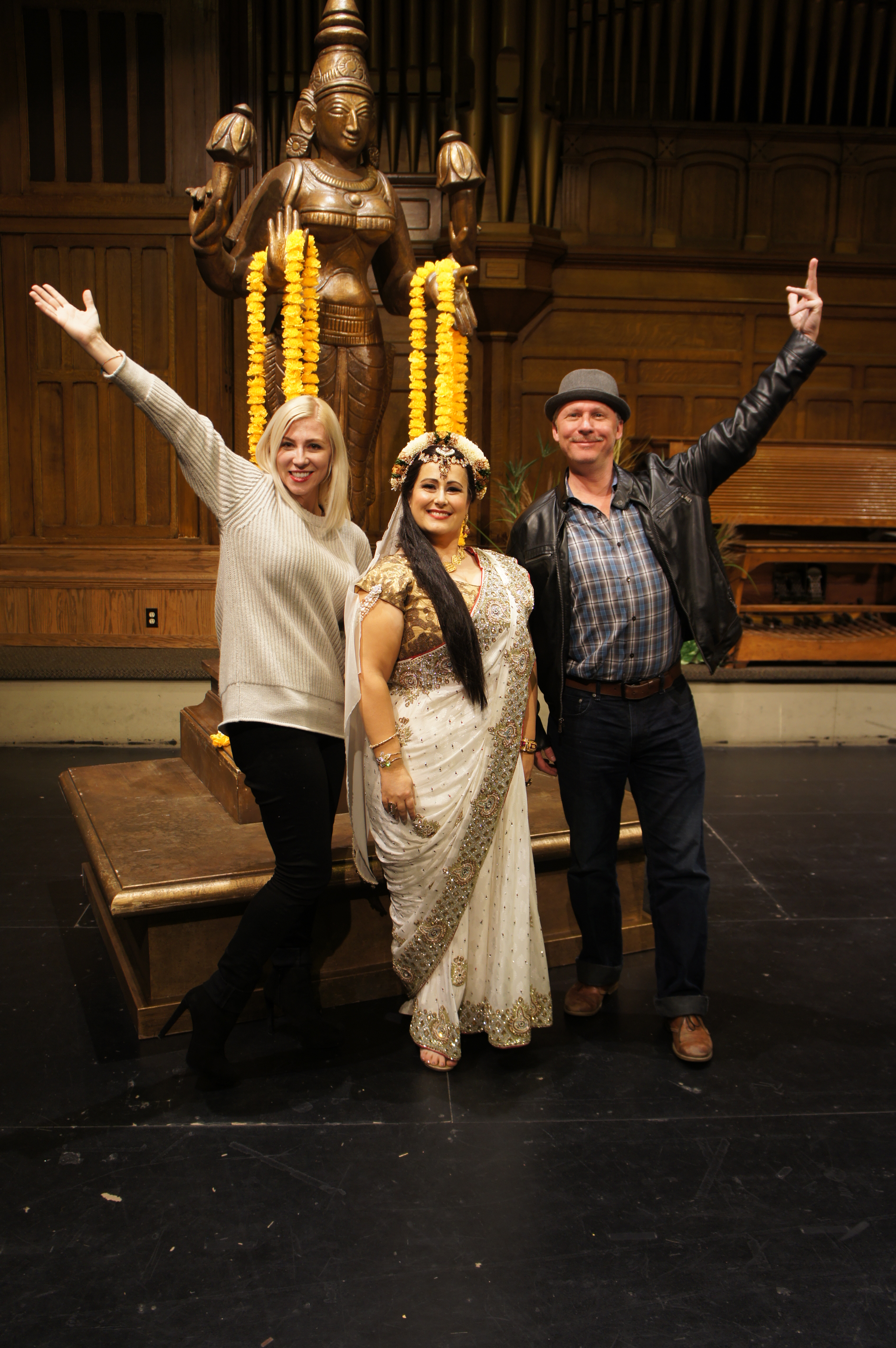 Lakme at Calgary Opera Katrina Olson Aline Kutan and Michael Dargie